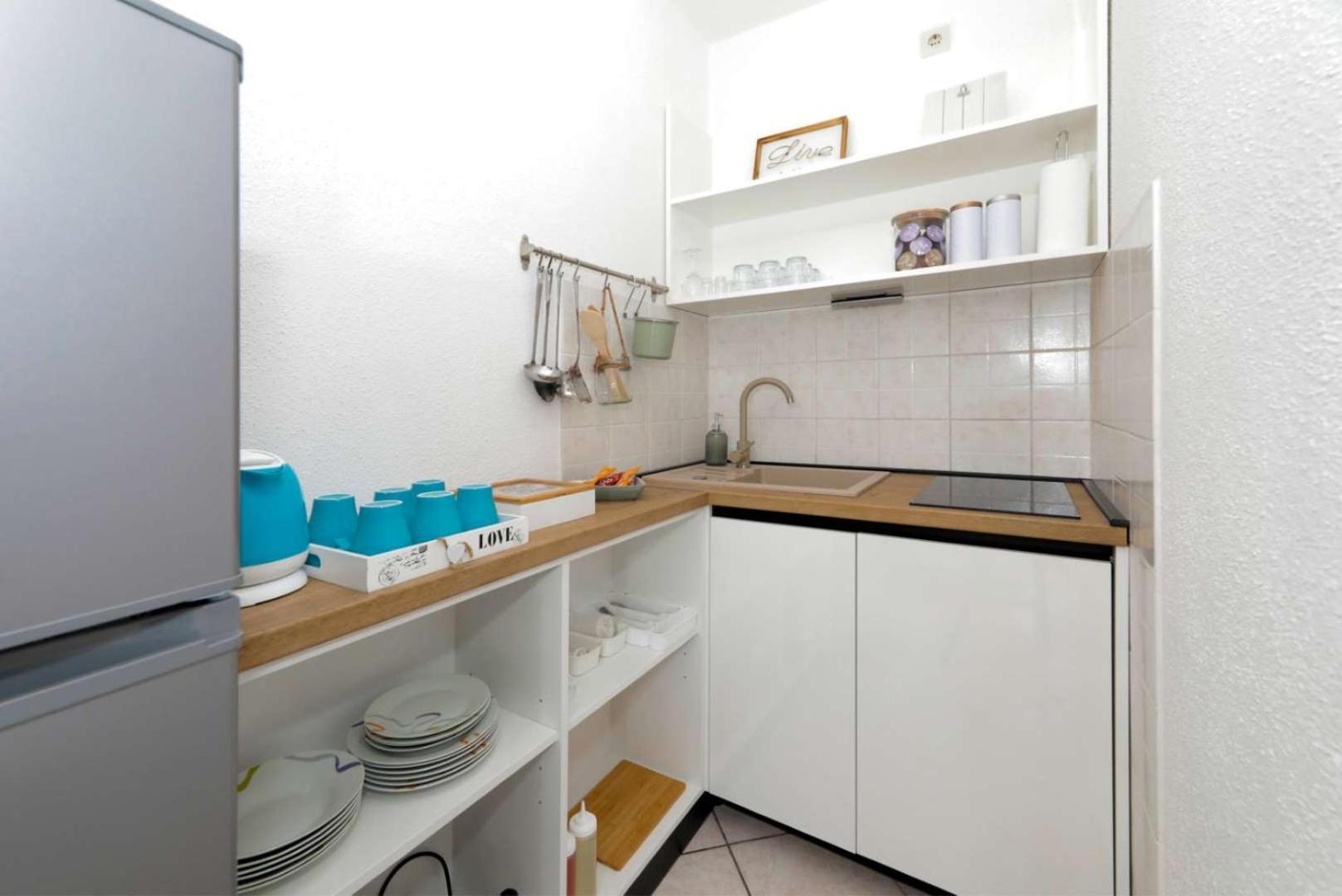 Apartments Lovric Трогир Экстерьер фото